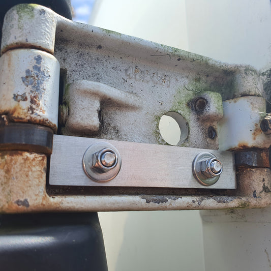 Iveco Daily Mk3 Rear Door Replacement Hinge Slides x4